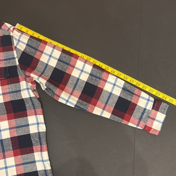 Men’s Goodfellow Flannel Plaid Button Shirt - Picture 10 of 17